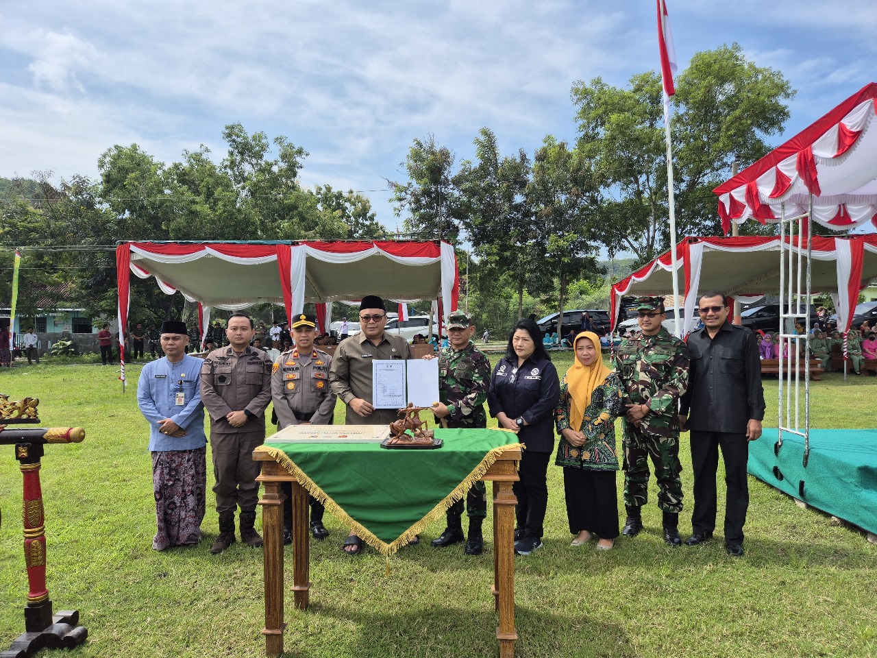 Wakili Kejaksaan Negeri Rembang, Kasi Intelijen Hadiri Penutupan TMMD Sengkuyung Tahap 1 2025